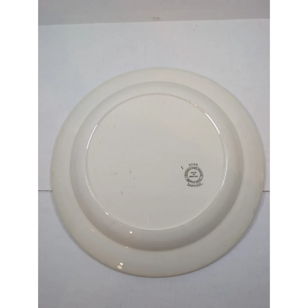 Vintage Ridgways Bedford Ware Q049 Hand Painted Daffodil Plate 10.5